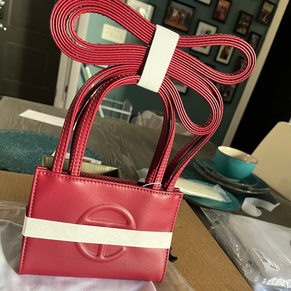 Small Oxblood Telfar - Picture 4 of 4